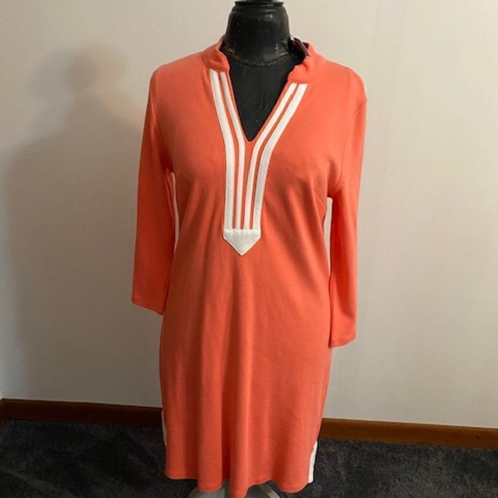 Crown Ivy Coral, White dress, size Medium